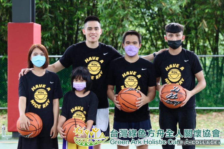 Read more about the article 籃球公益列車部落體驗營活動